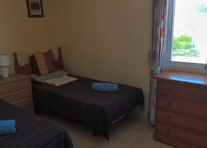 With Super Swimming Pool Vila *