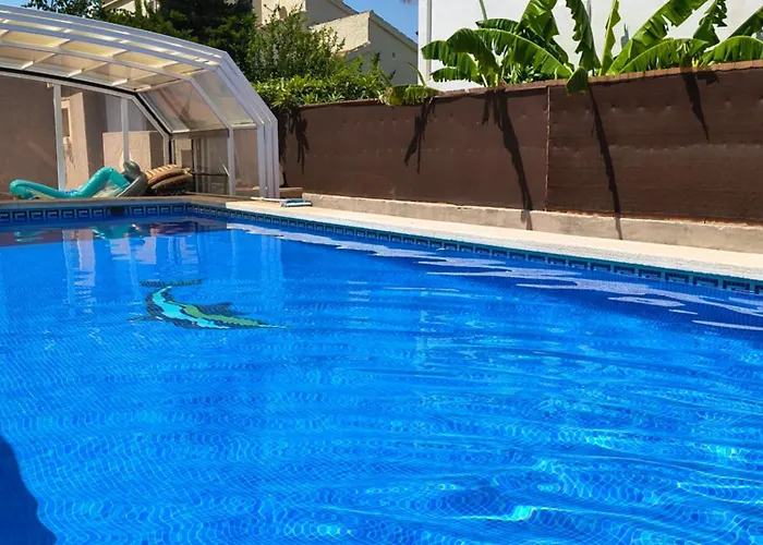 With Super Swimming Pool Vila Gran Alacant