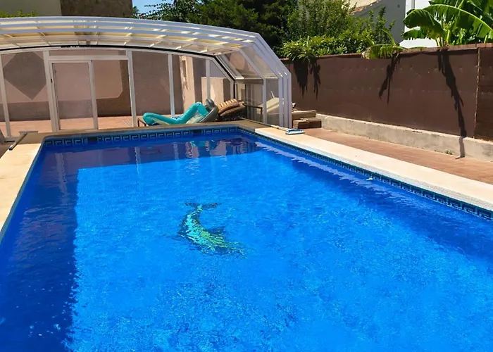 With Super Swimming Pool Vila *
