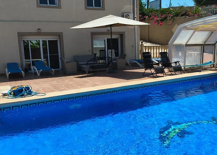 With Super Swimming Pool Vila Gran Alacant