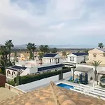 Вилла With Super Swimming Pool *