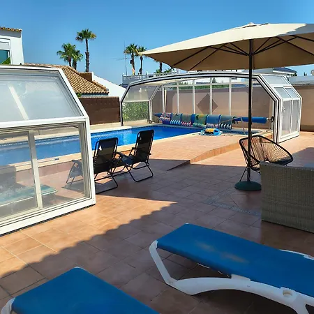 With Super Swimming Pool גראן אלקנט
