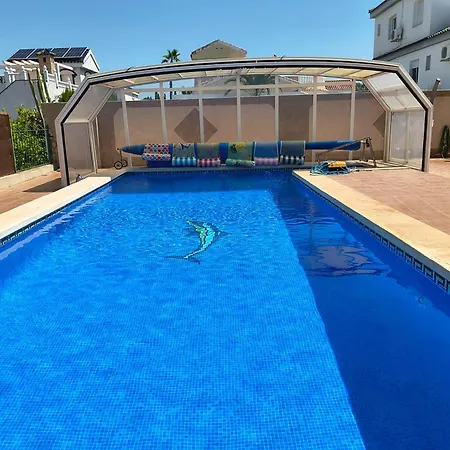 Villa With Super Swimming Pool *