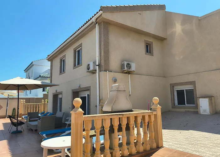 Villa With Super Swimming Pool