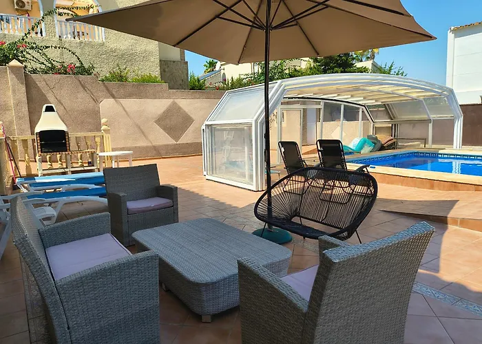 Villa With Super Swimming Pool *